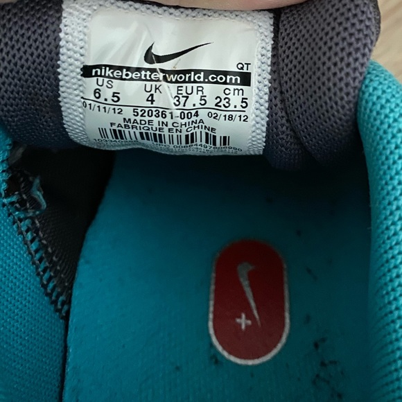 Nike Air Max, gray and blue, 6.5, true to size. - Picture 6 of 6